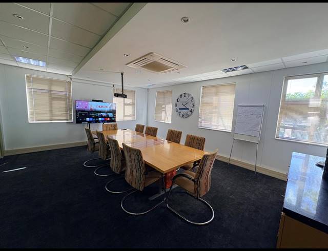 983M² OFFICE FOR SALE IN FOURWAYS
